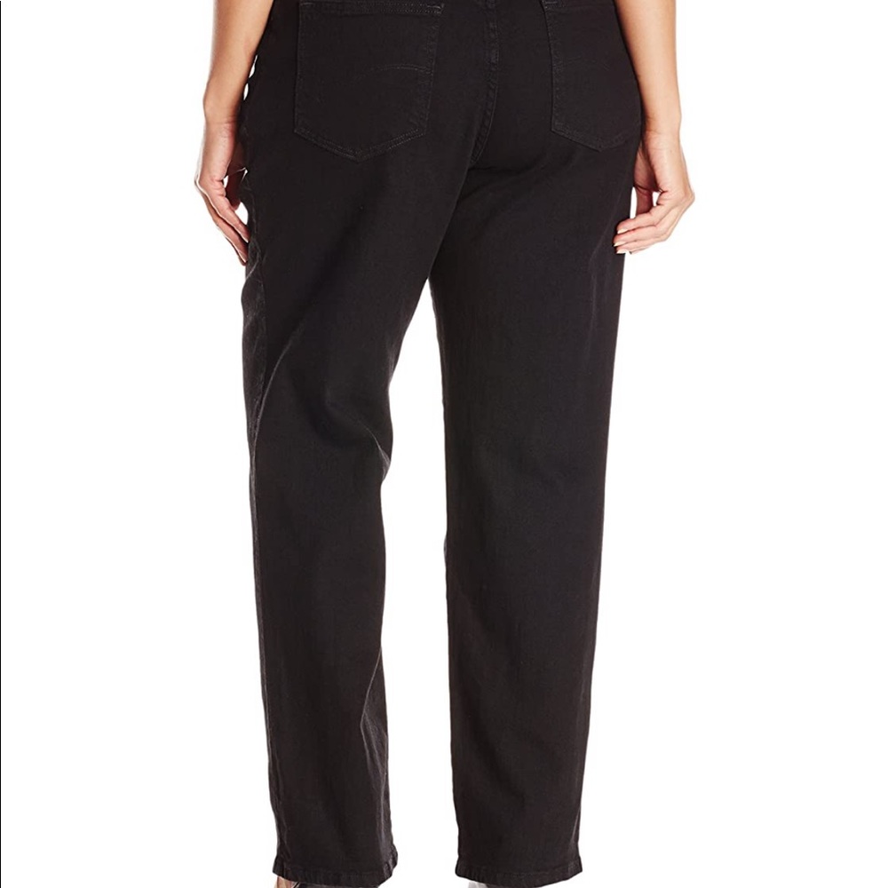 Lee Women’s Relaxed Fit plus Size Straight Leg - Picture 2 of 6